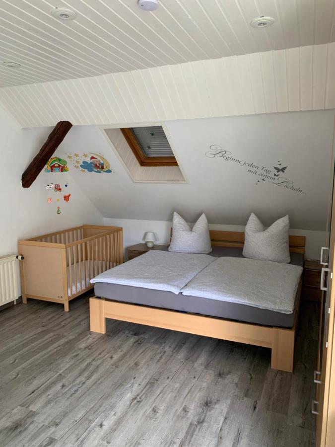 Ferienwohnung Zum Schloss Халбе Екстериор снимка