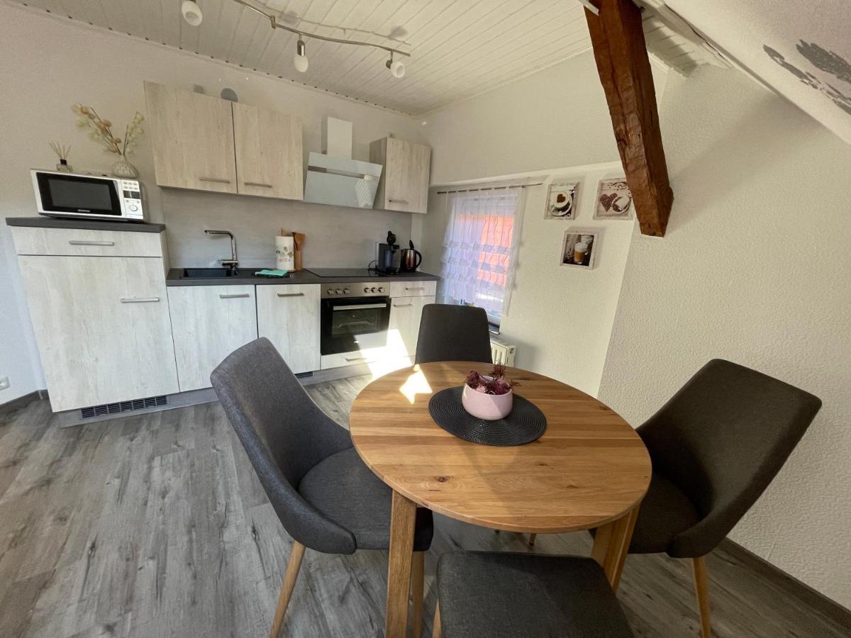 Ferienwohnung Zum Schloss Халбе Екстериор снимка
